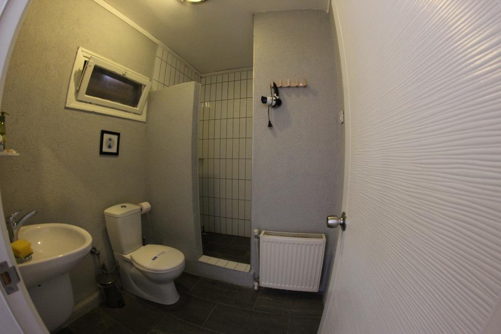 Efharisto Hotel Бозджаада Екстериор снимка