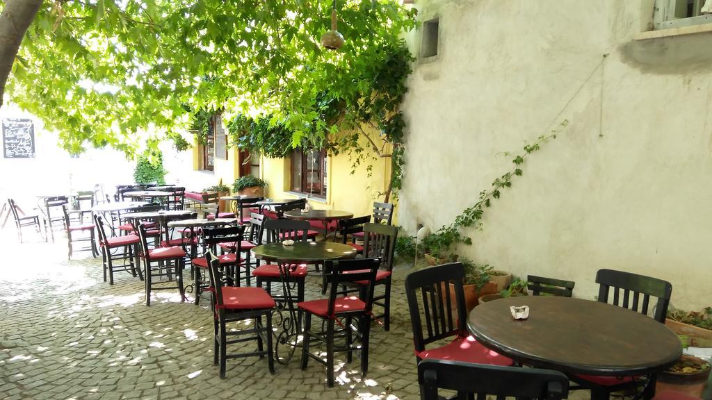 Efharisto Hotel Бозджаада Екстериор снимка